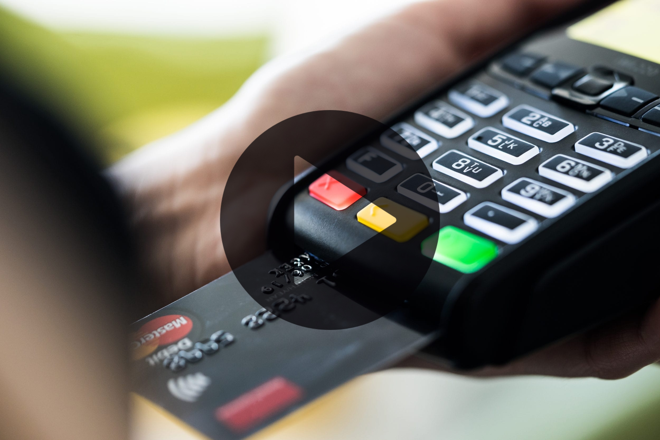 شلونكم ويه الدفع الإلكتروني؟ جاهزين لاستخدامه؟