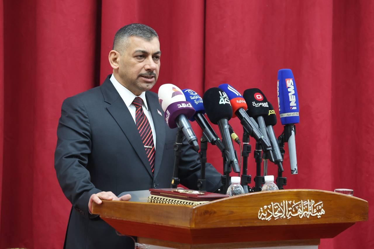 السوداني يوافق على طلب اعفاء حيدر حنون من رئاسة هيئة النزاهة