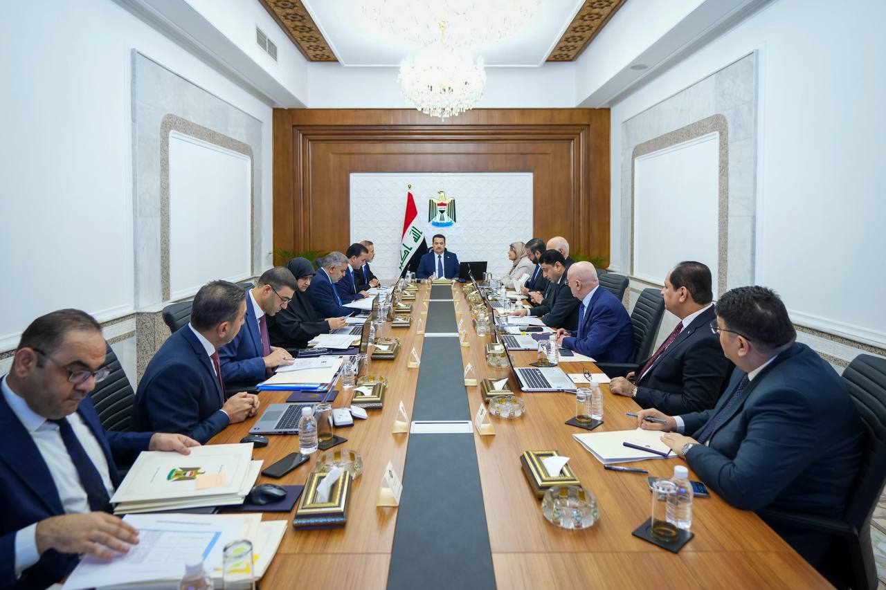 السوداني يرأس الاجتماع الثاني للجنة العليا للذكاء الاصطناعي بحضور رئيس هيئة الإعلام والاتصالات