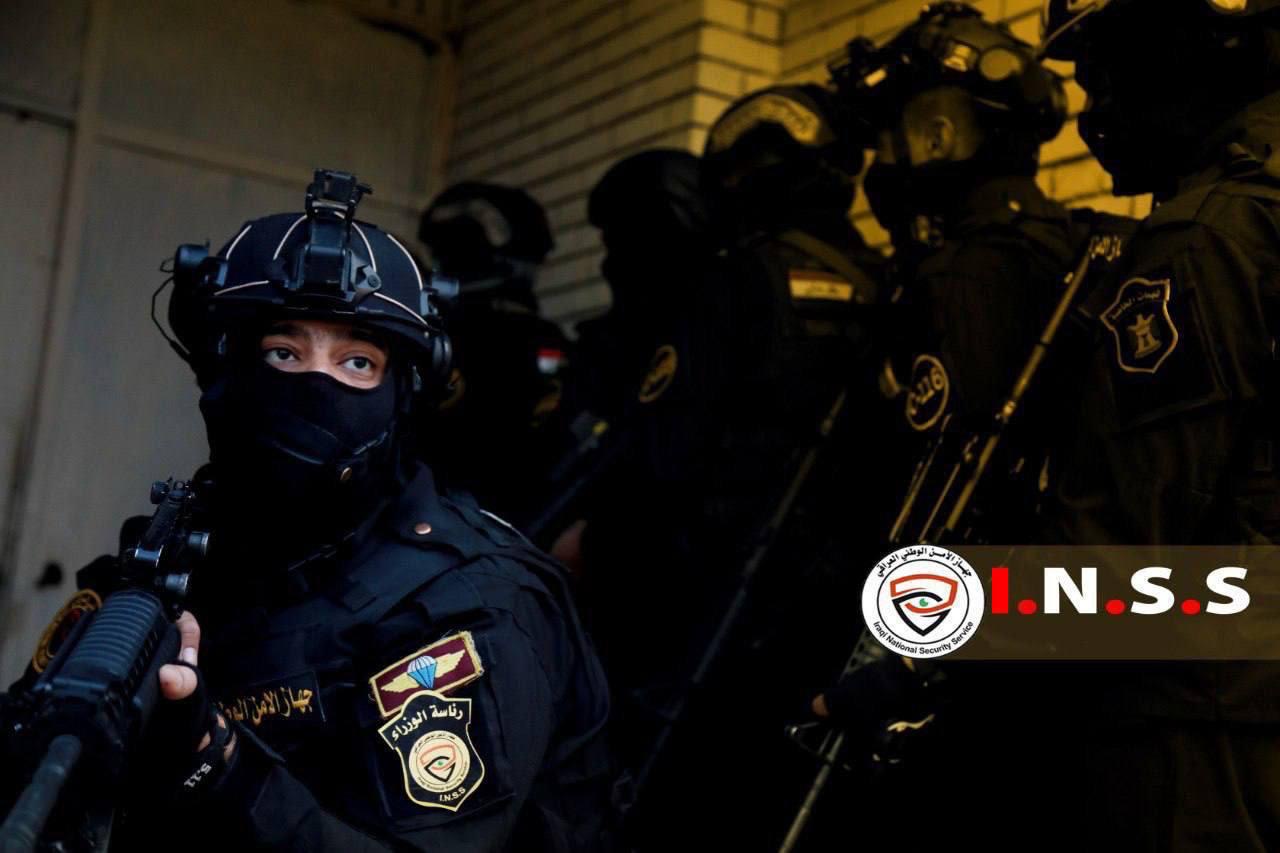 جهاز الأمن الوطني في ميسان يفكك عصابة ابتزاز إلكتروني ويضبط مئات بطاقات الدفع المزورة